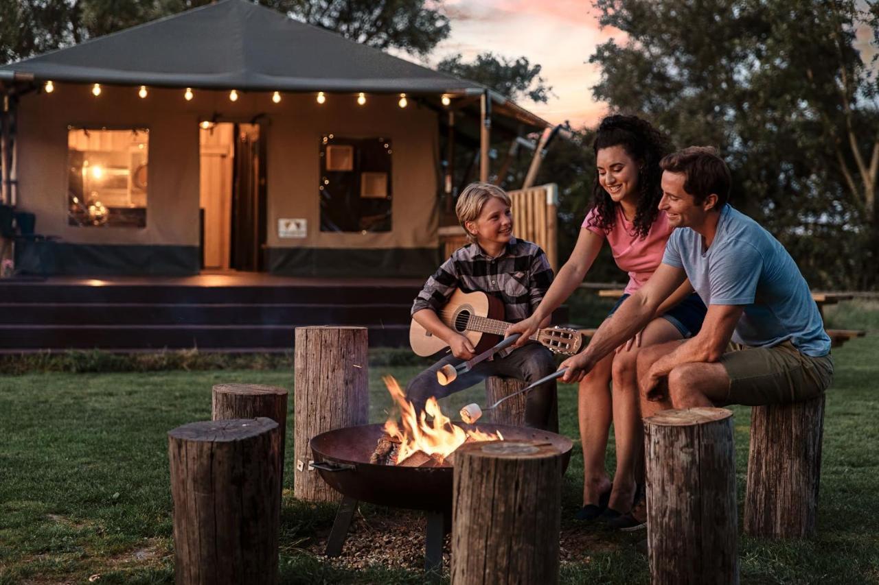 Готель Horsley Hale Farm Glamping Ілі Екстер'єр фото