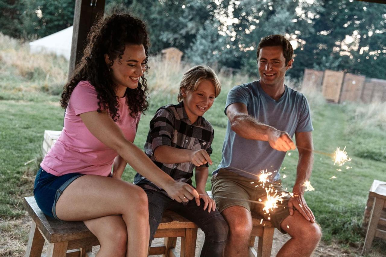 Готель Horsley Hale Farm Glamping Ілі Екстер'єр фото
