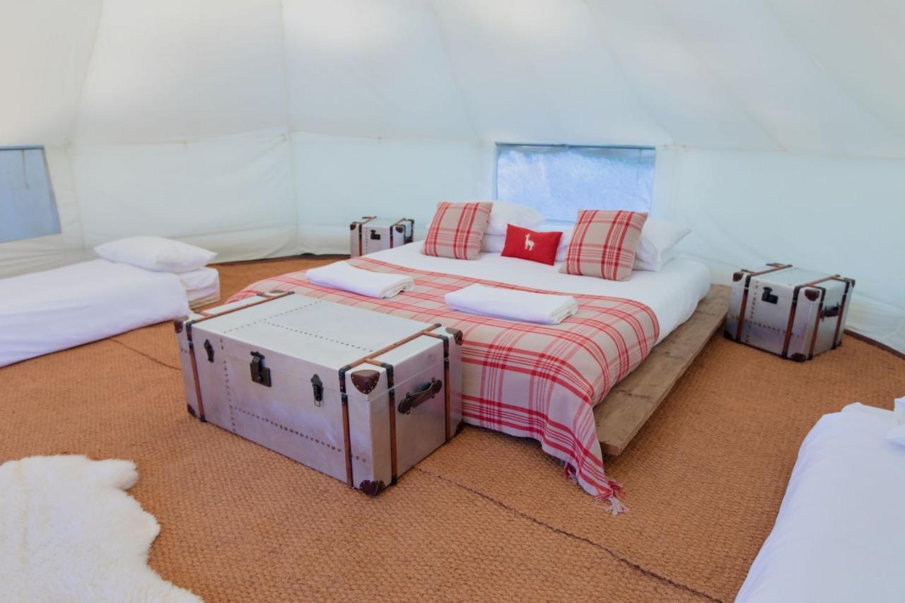 Готель Horsley Hale Farm Glamping Ілі Екстер'єр фото