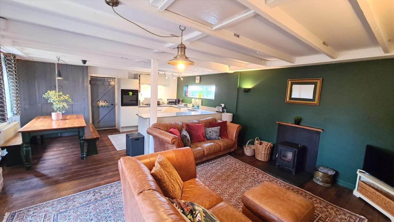 Готель Horsley Hale Farm Glamping Ілі Екстер'єр фото
